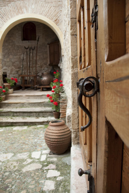 Posada De San Millan Sepúlveda Exteriör bild